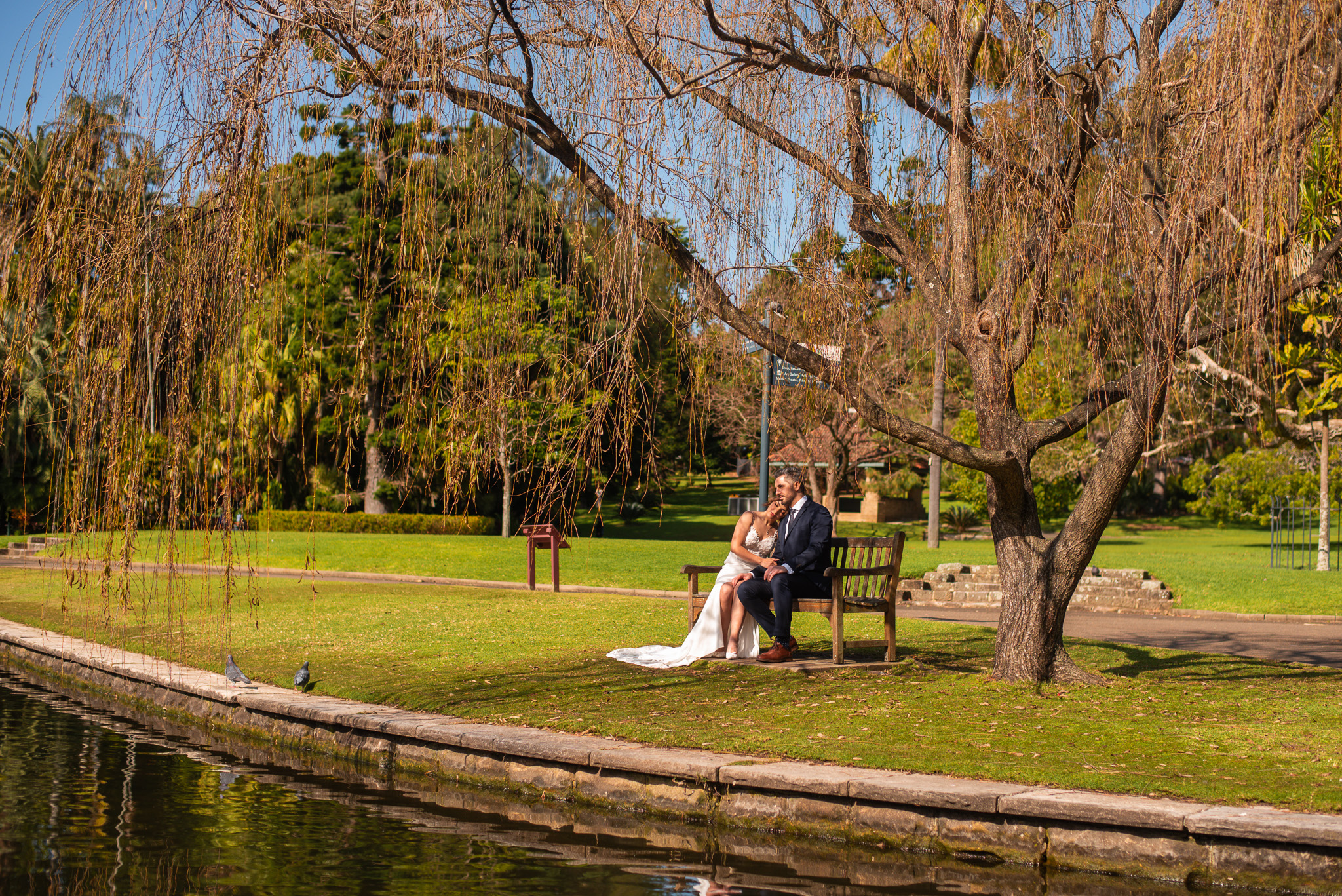 Romantic engagement photoshoot at Botanic Gardens in Sydney by Veros Photography 